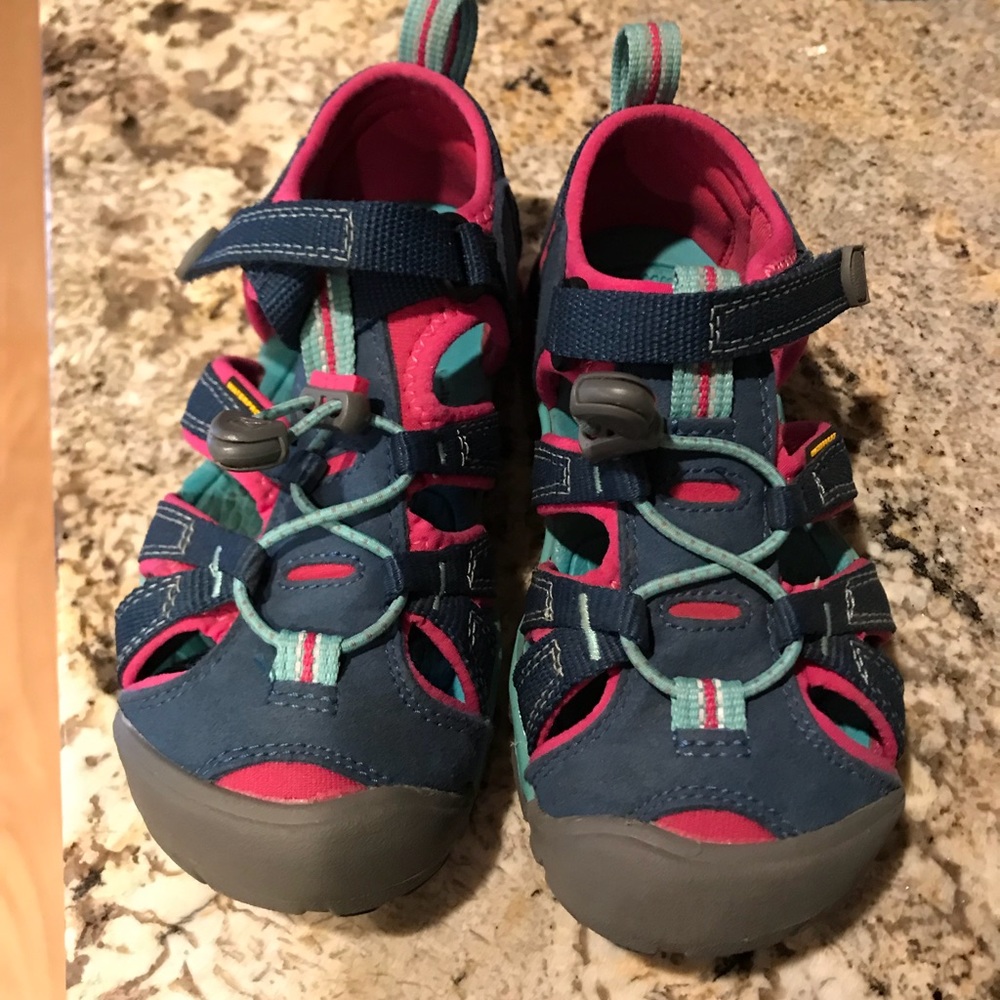 Girls Keen sandals